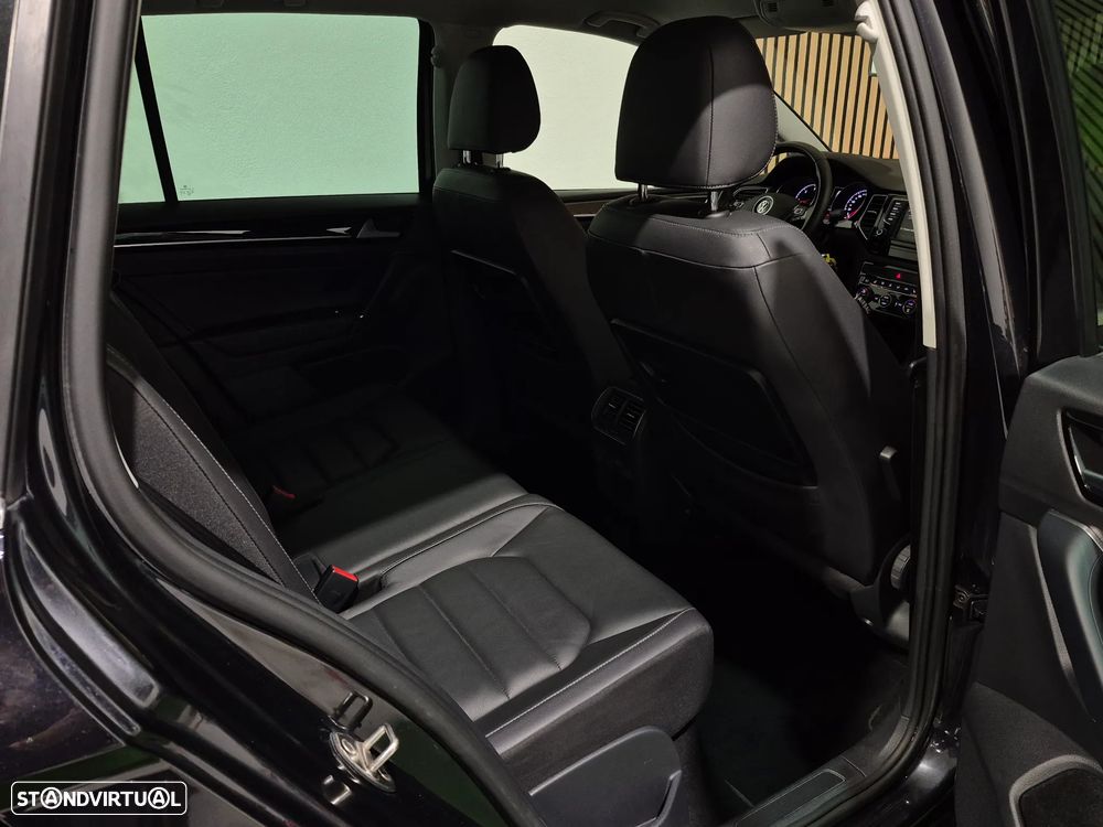 VW Golf Sportsvan 1.6 TDI Highline DSG - 15