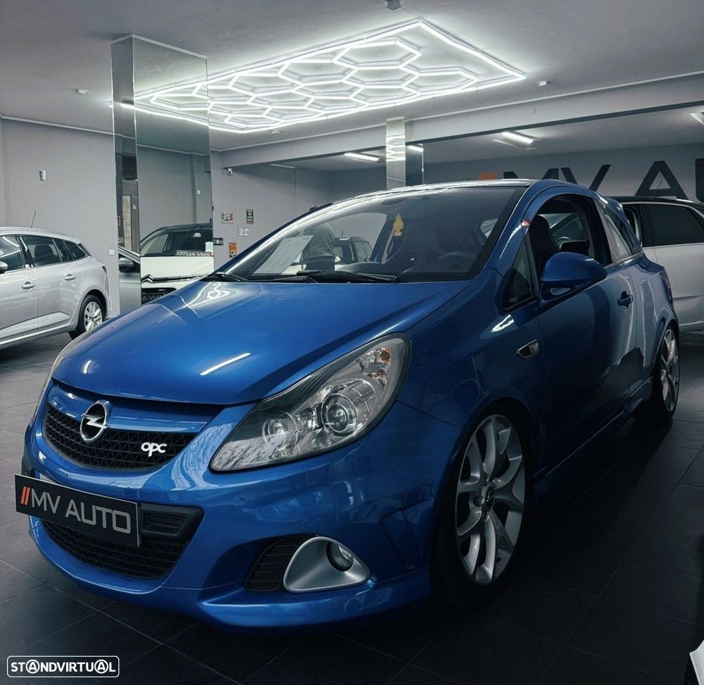 Opel Corsa 1.6 Turbo OPC - 2
