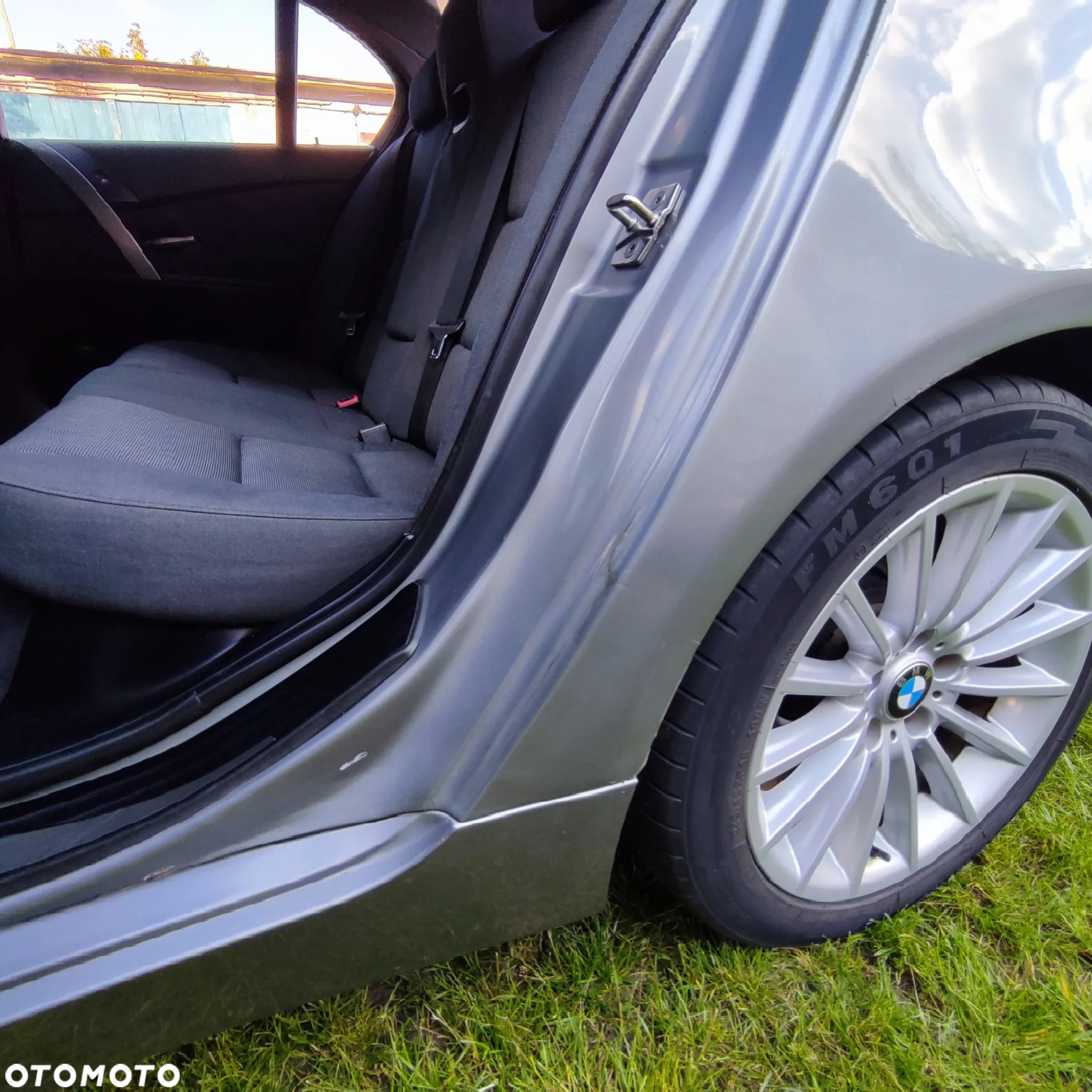 BMW Seria 5 525d Touring - 14