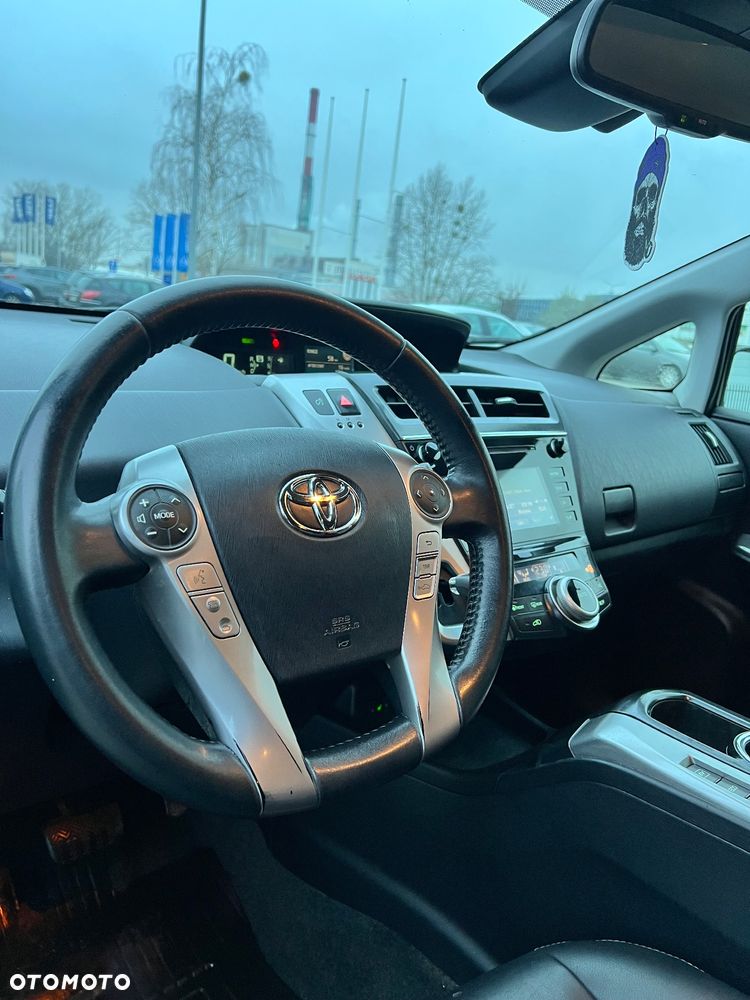 Toyota Prius+ (Hybrid) Comfort - 24