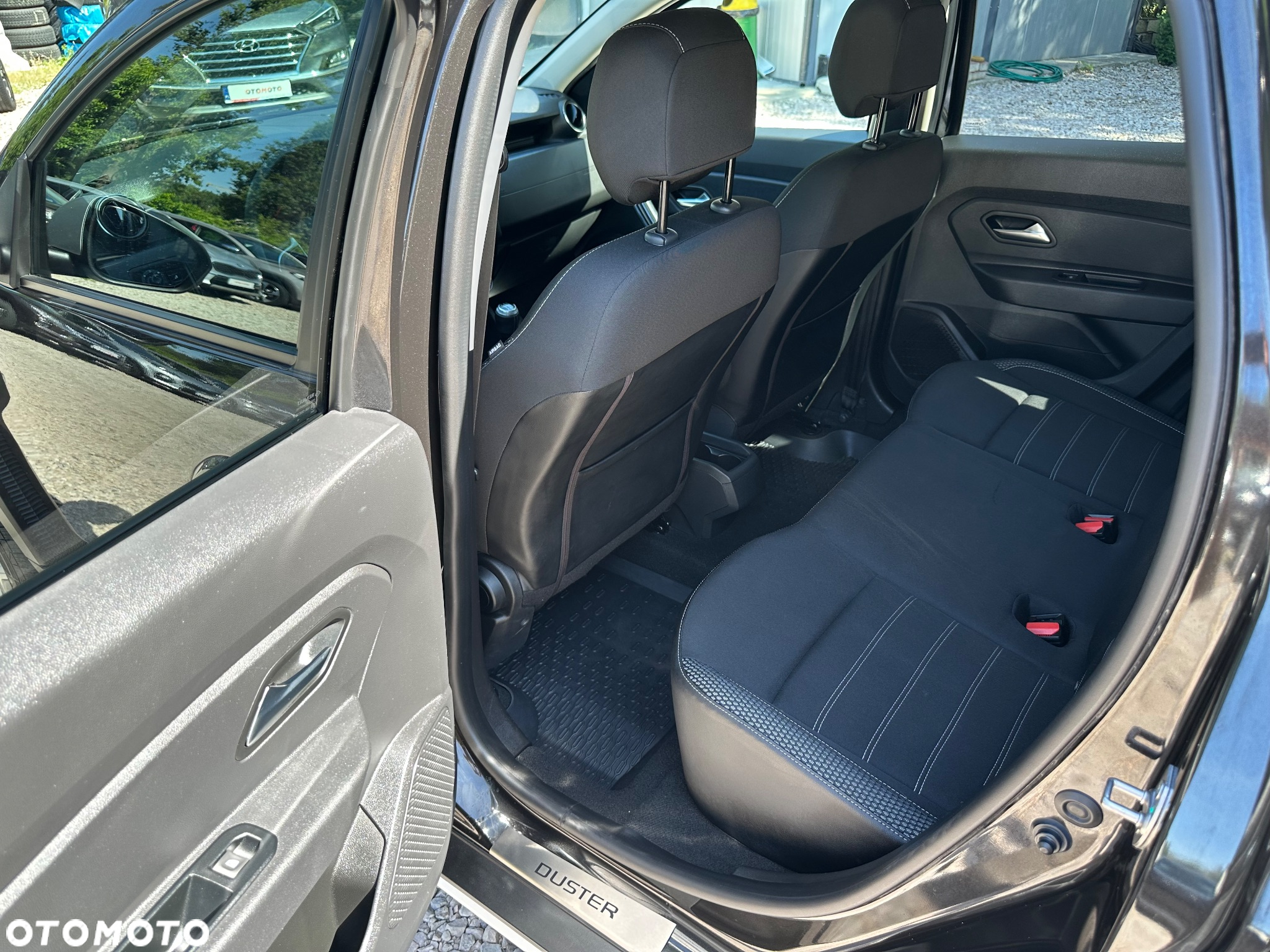 Dacia Duster 1.6 SCe Prestige - 7