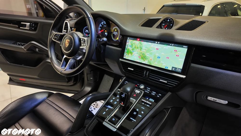 Porsche Cayenne S - 37