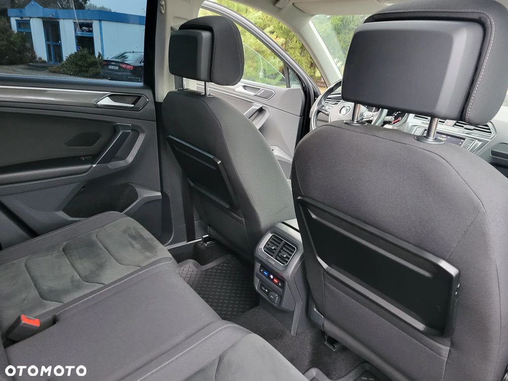 Volkswagen Tiguan 2.0 TDI SCR 4Motion (BlueMotion Techn.) DSG Highline - 12