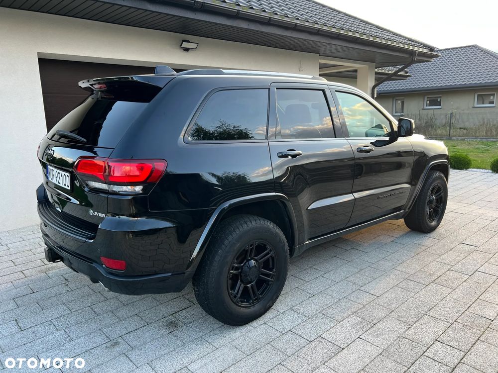 Jeep Grand Cherokee - 11