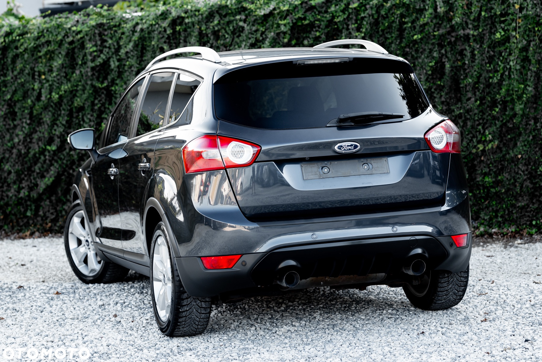 Ford Kuga 2.5 Titanium - 8