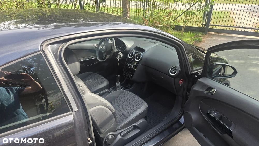 Opel Corsa - 8