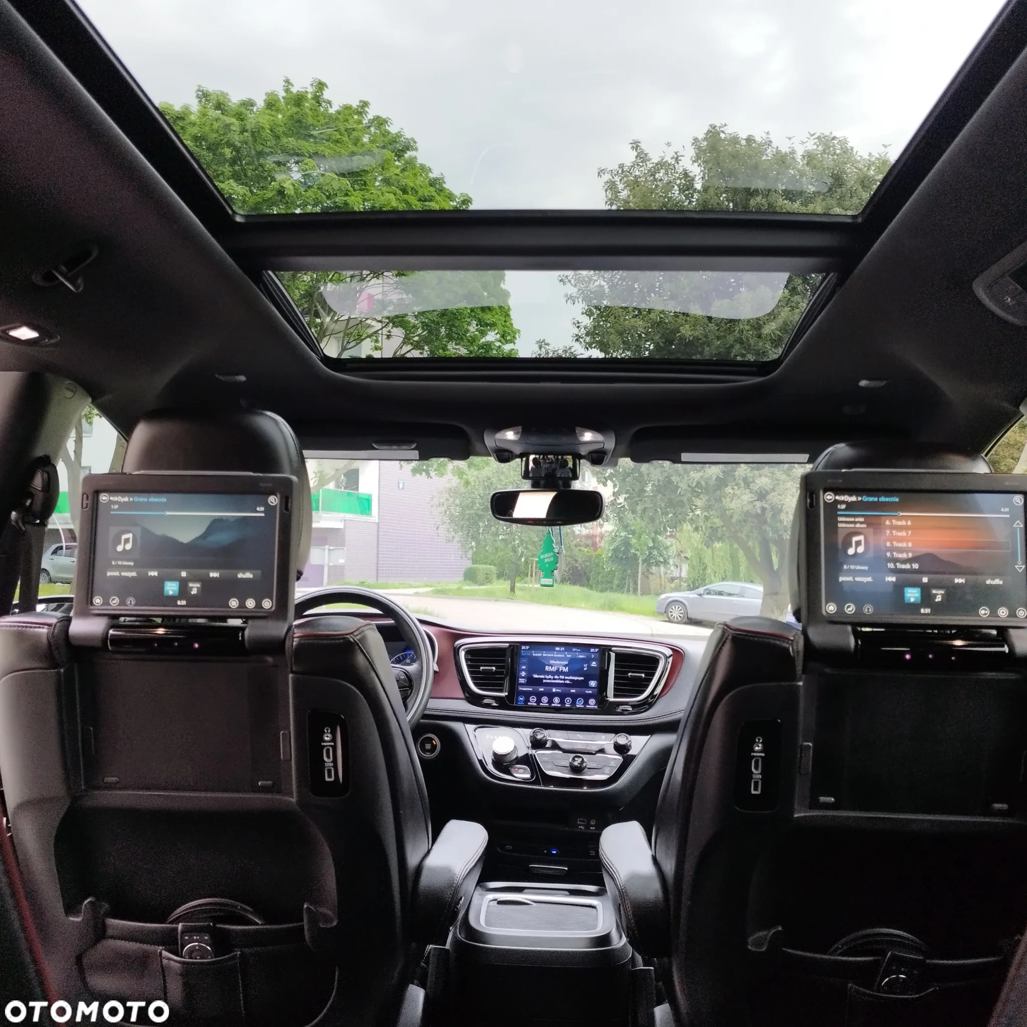 Chrysler Pacifica - 14