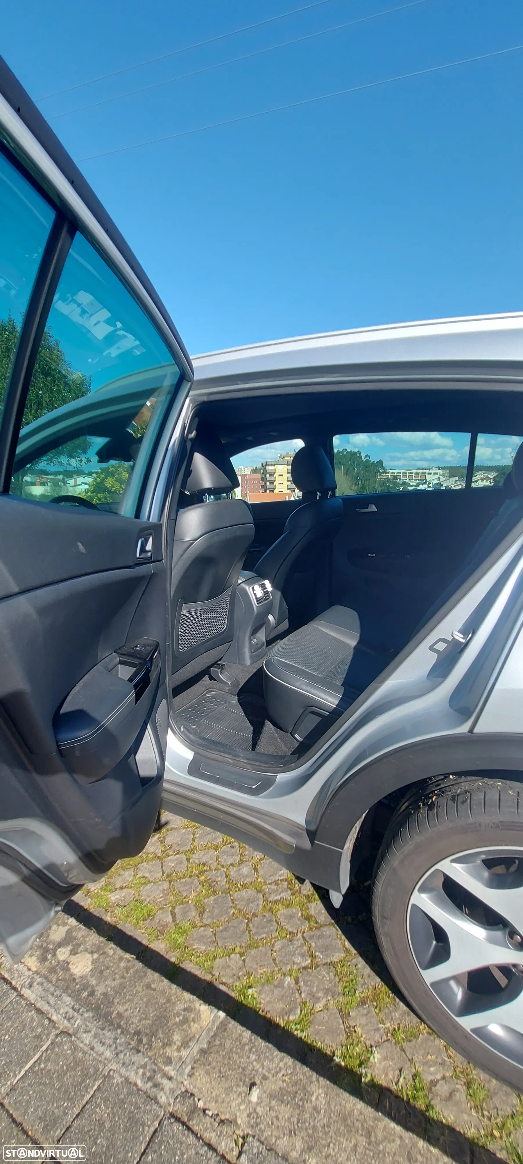 Kia Sportage 2.0 CRDI ISG GT Line - 24