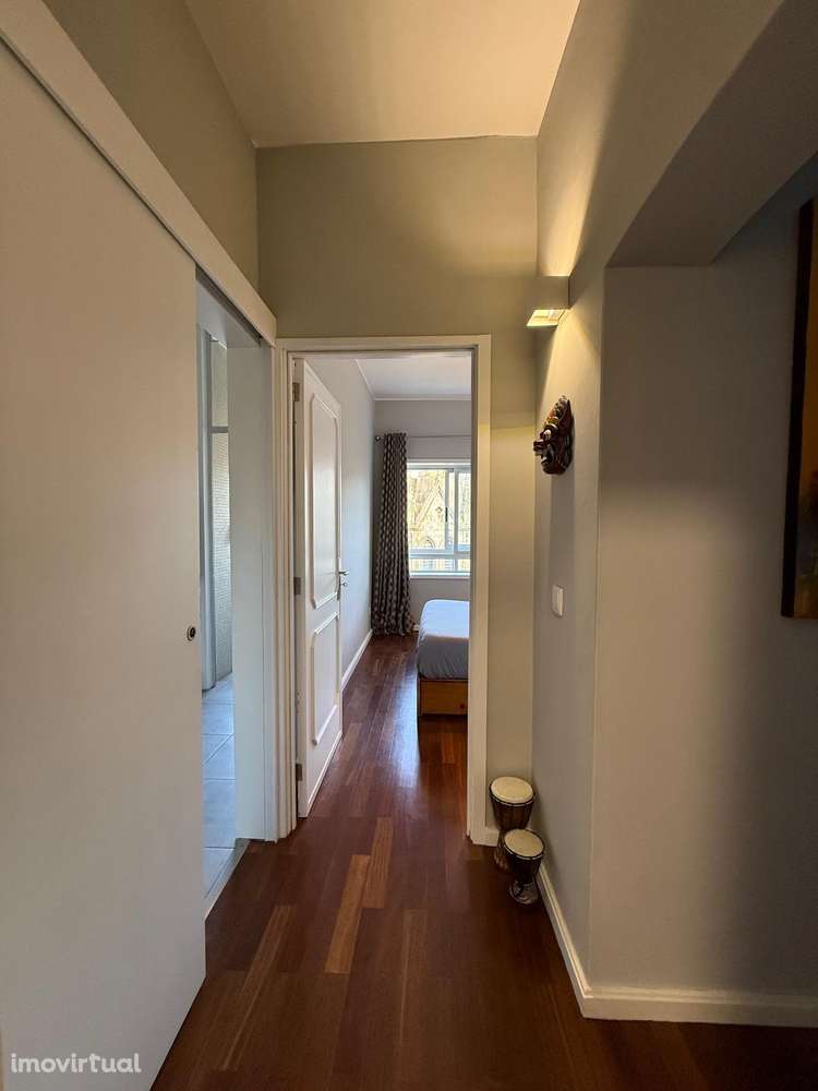 Fabuloso T1 em zona nobre da cidade do Porto - Grande imagem: 4/13