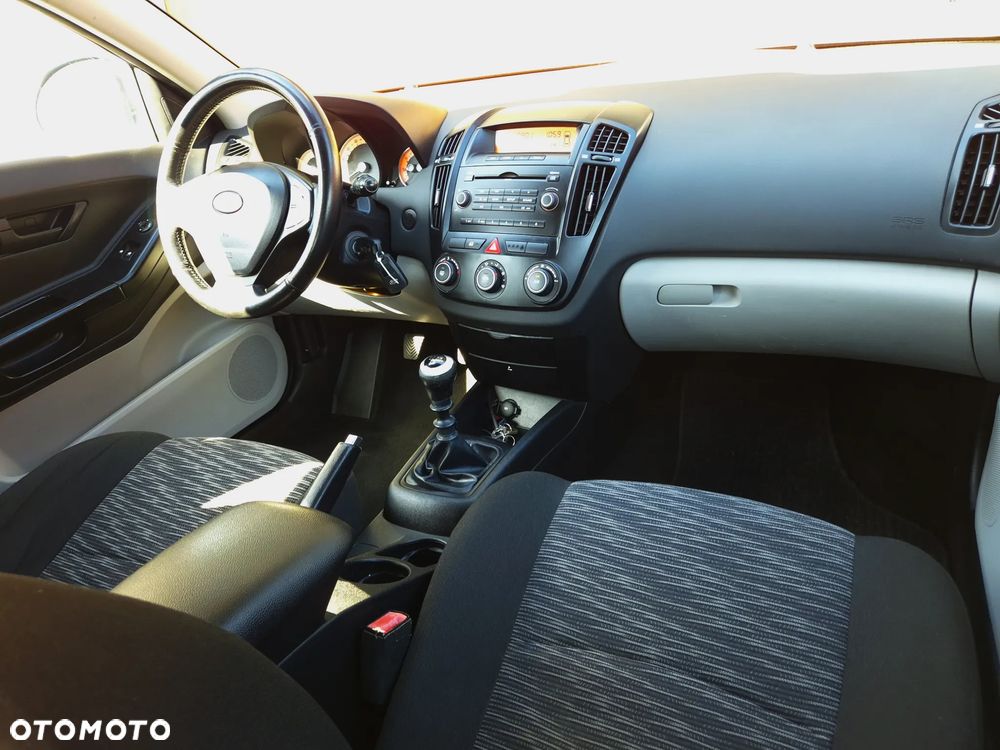 Kia ProCeed 1.6 CVVT LX - 7