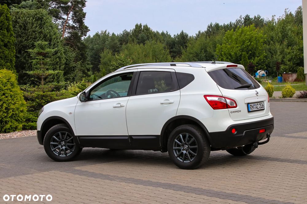 Nissan Qashqai 2.0 dCi DPF tekna - 17