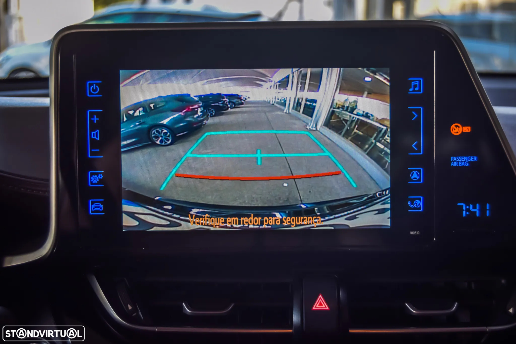 Toyota C-HR 1.8 HSD Exclusive+P.Luxury - 24