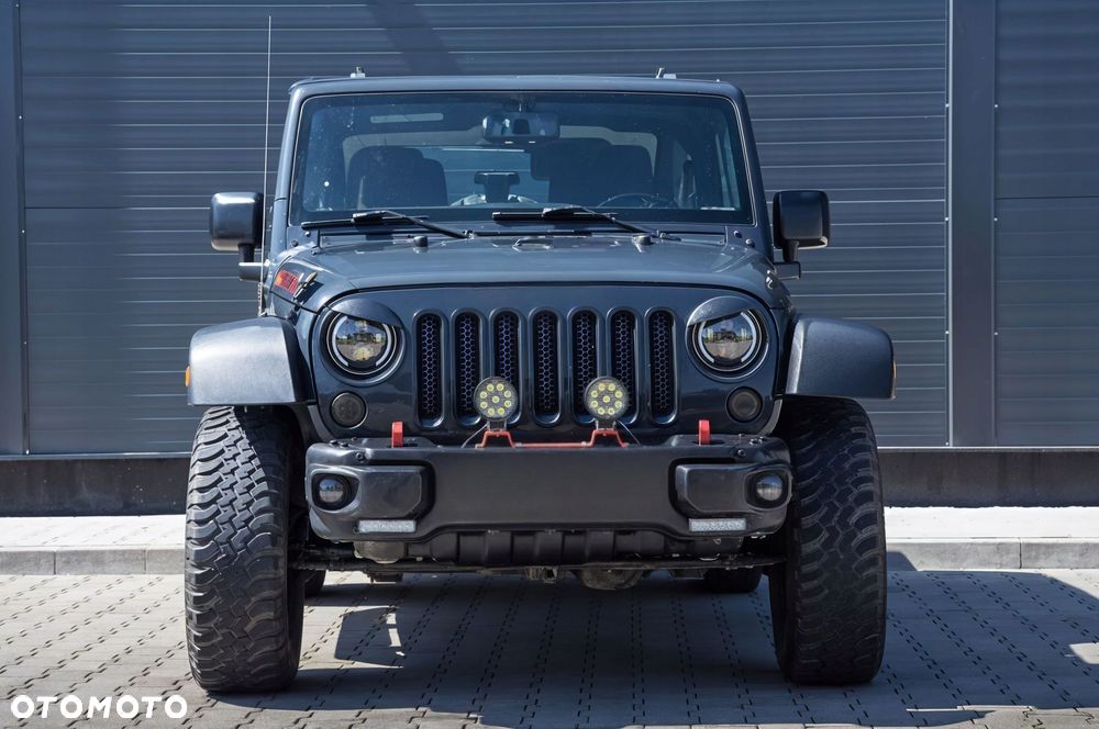 stylizacyjne wkładki grilla czarne abs jeep wrangler jk 2007-2018 - 3