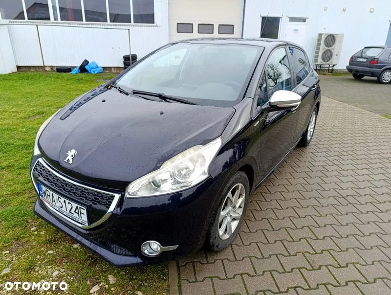 Peugeot 208 1.2 PureTech Style - 1