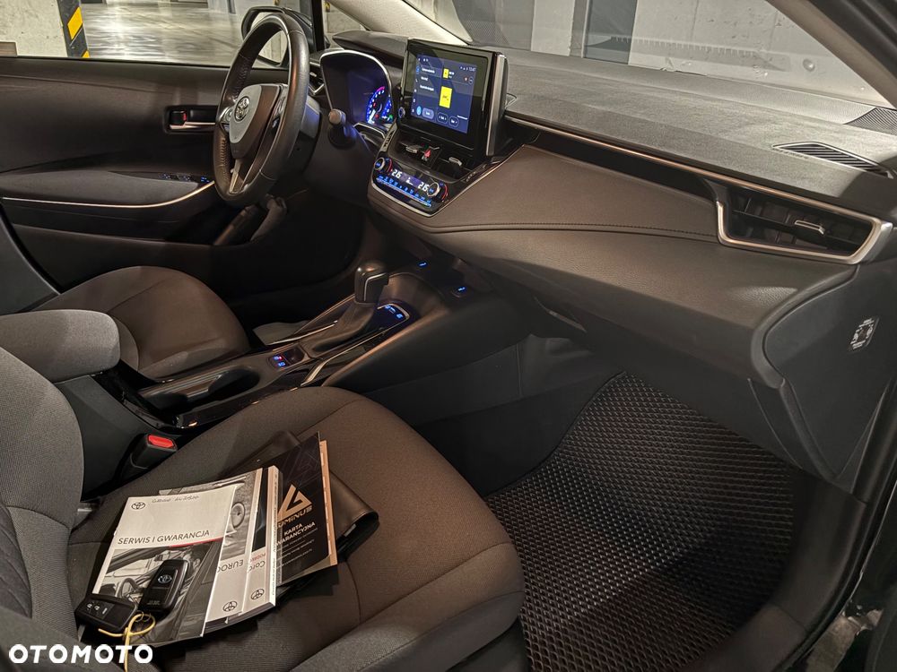 Toyota Corolla 1.8 Hybrid Comfort - 21