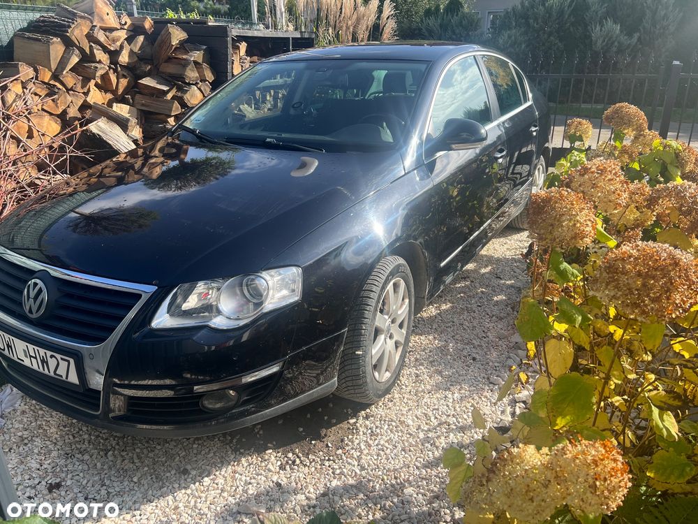 Volkswagen Passat 1.6 Comfortline - 2