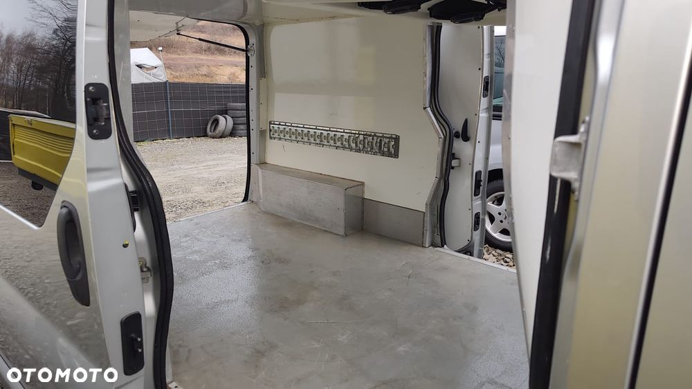 Renault Trafic - 8