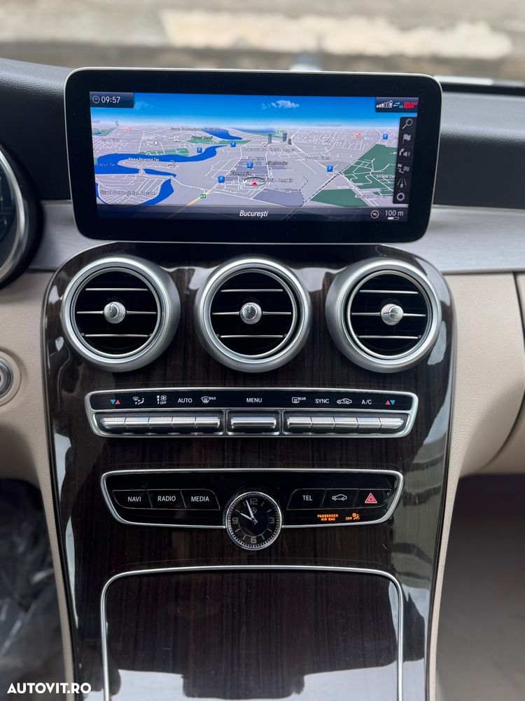 Mercedes-Benz C 300 Cabrio 9G-TRONIC AMG Line - 3