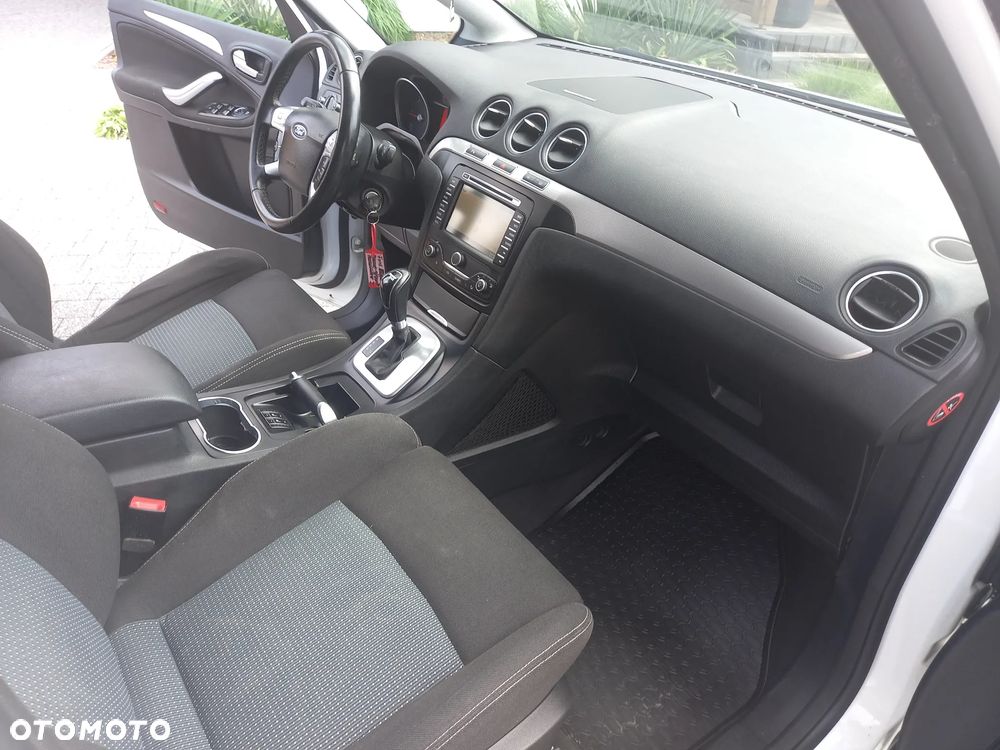 Ford S-Max 2.0 TDCi DPF Business Edition - 13