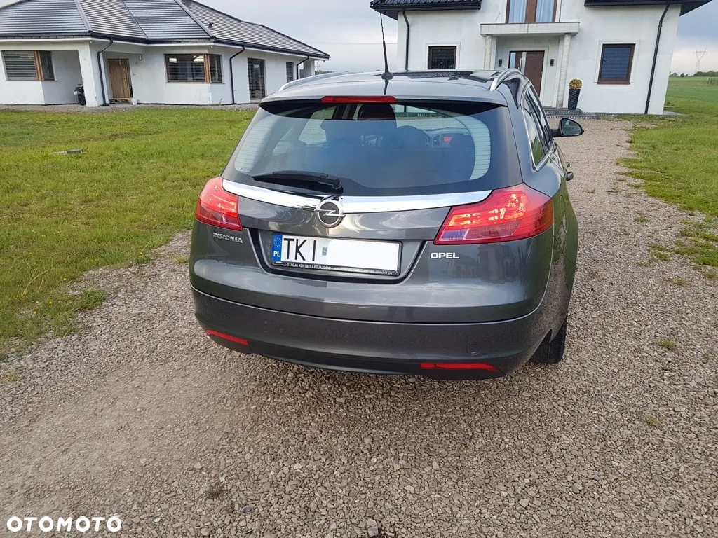 Opel Insignia 1.8 Sports Tourer - 9