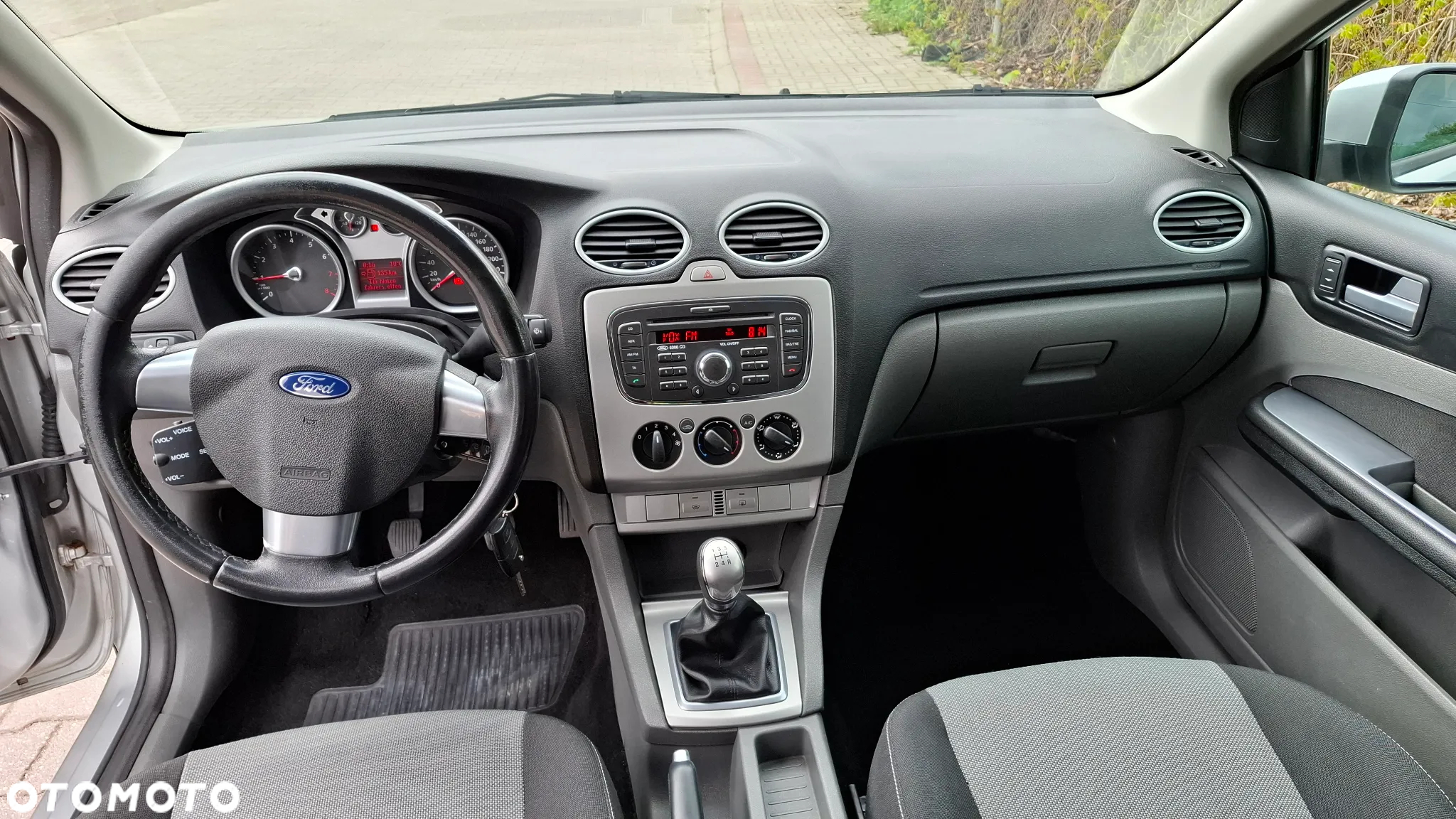 Ford Focus 1.8 FF Platinium X - 12
