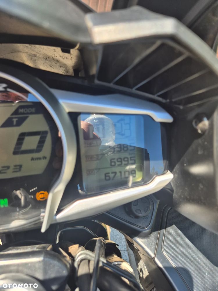 Yamaha FJR - 5