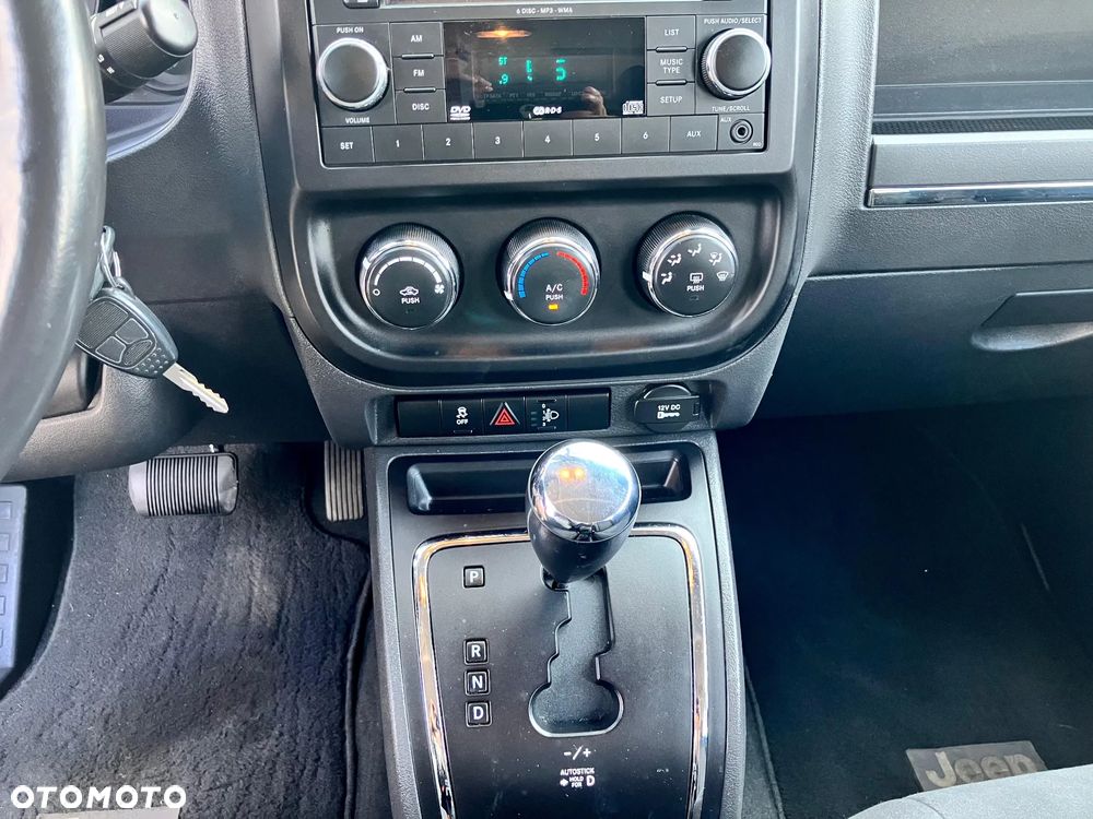 Jeep Compass - 22