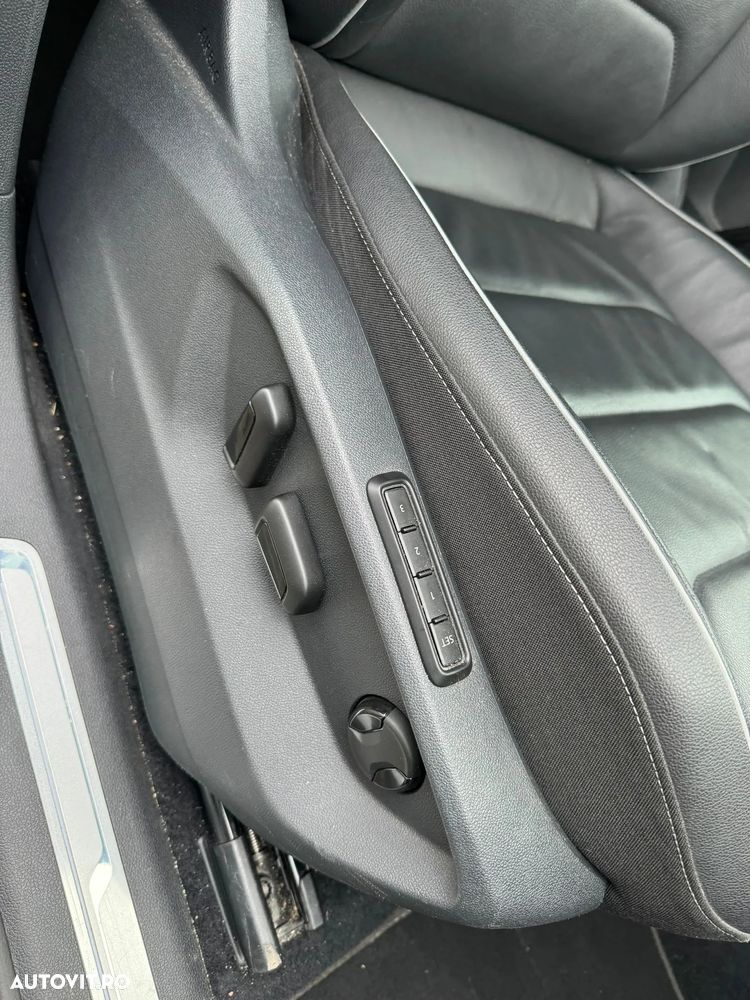 Volkswagen Tiguan 2.0 TDI SCR 4MOTION DSG R-Line - 16