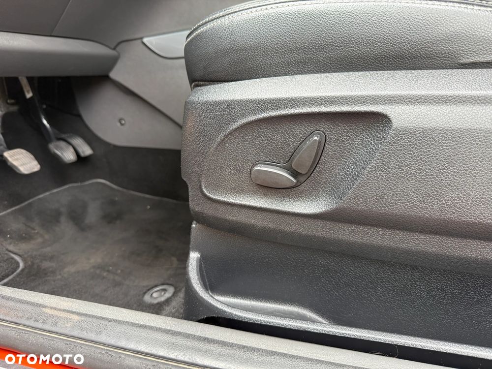 Ford Kuga 2.0 TDCi Titanium - 33