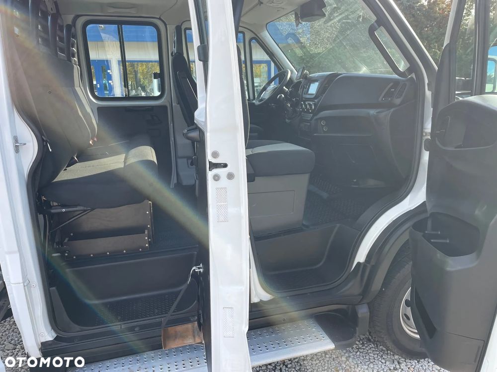 Iveco Daily 70C17 Pomoc drogowa Laweta 2016r - 13