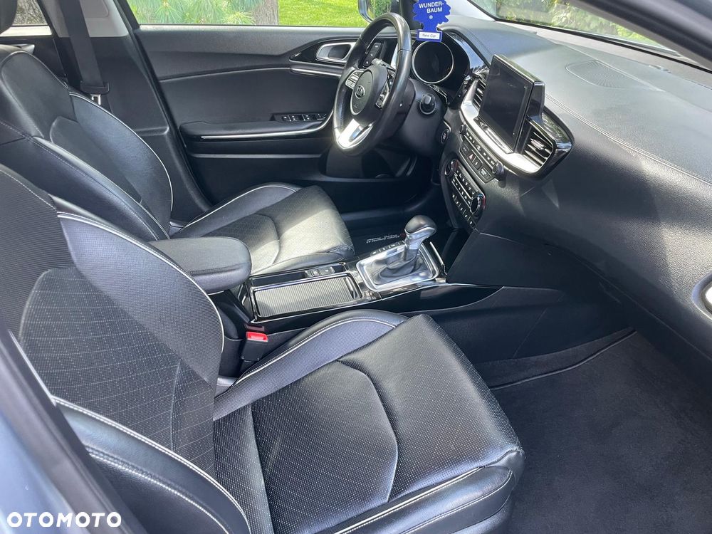 Kia Ceed 1.4 T-GDI L Business Line Plus DCT - 11