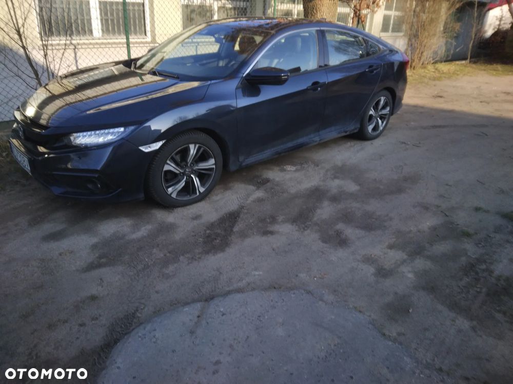 Honda Civic 1.5 T Elegance CVT - 1