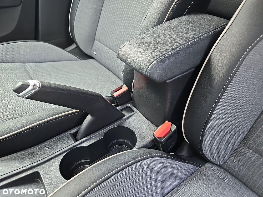 Renault Clio - 27