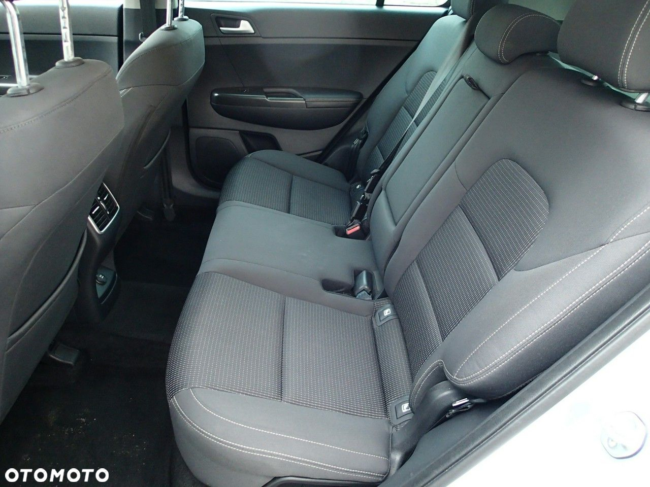 Kia Sportage 1.7 CRDI 2WD Edition 7 - 10