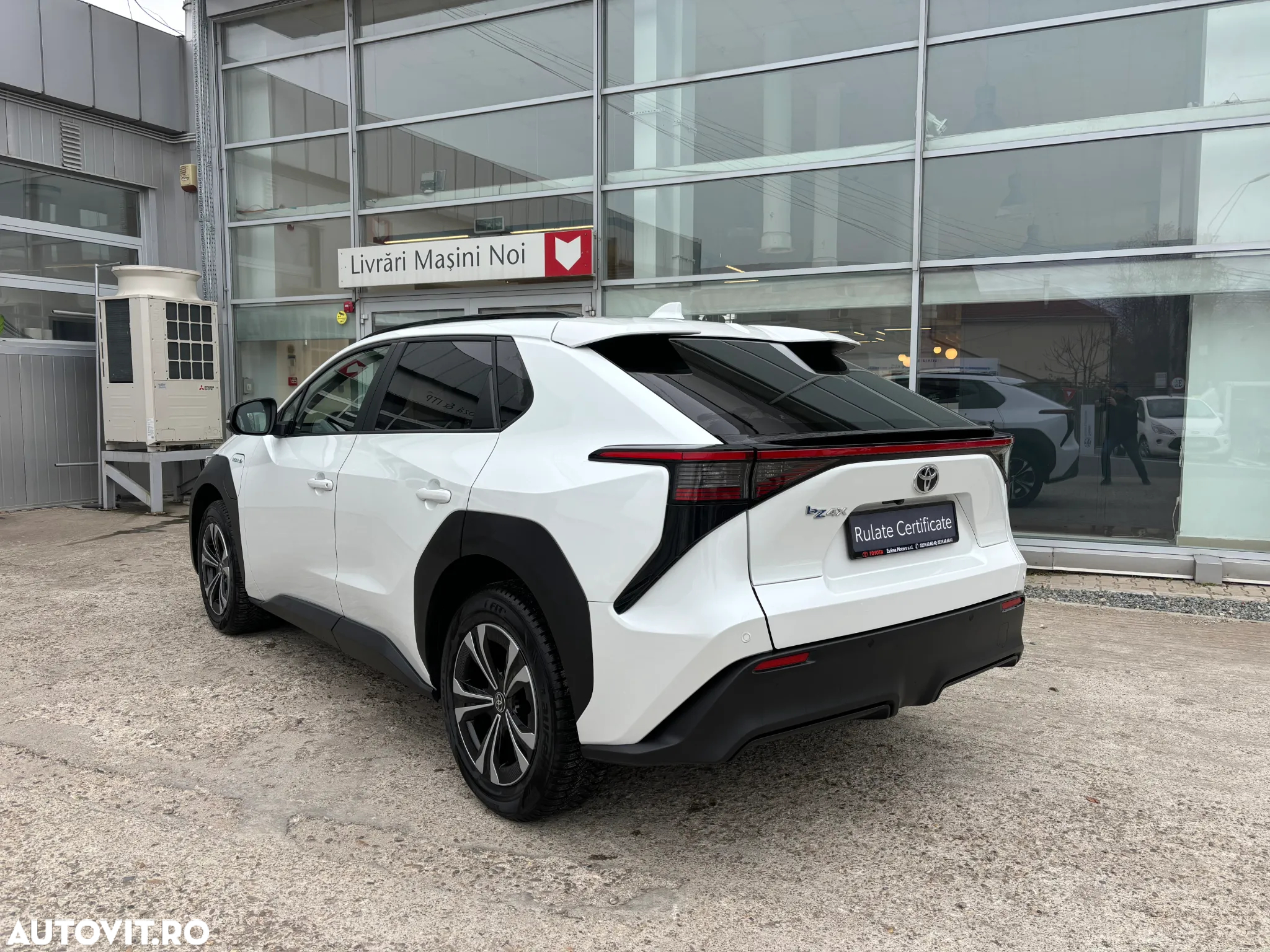 Toyota BZ4X 150 KW FWD (4x2) Exclusive - 3