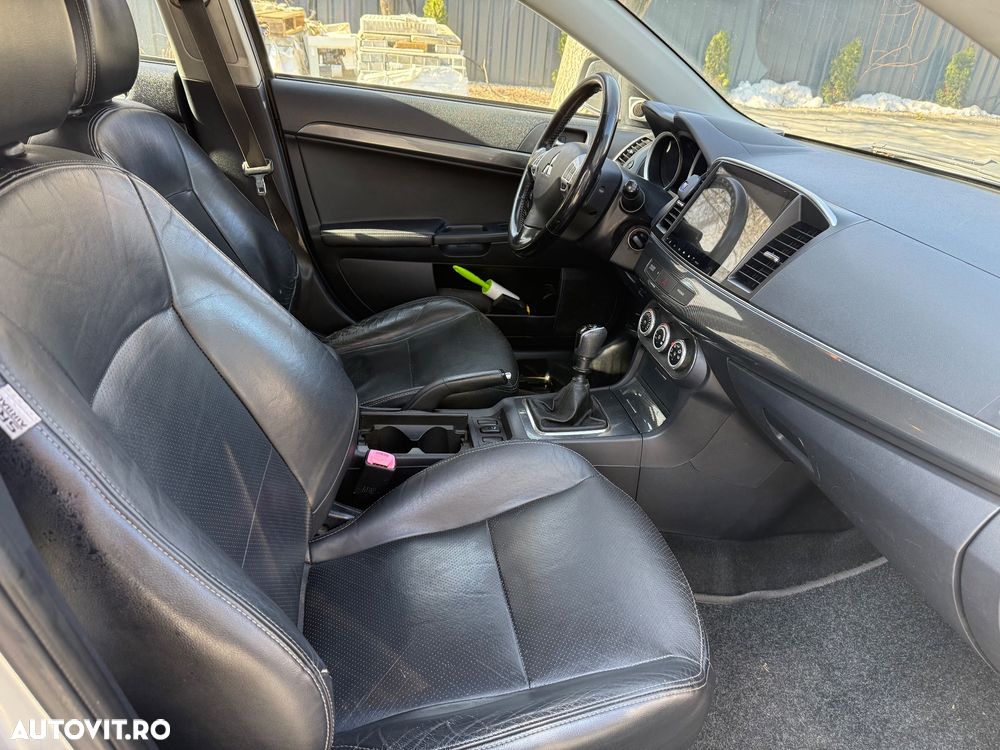 Mitsubishi Lancer 2.0 DI-D Intense - 21