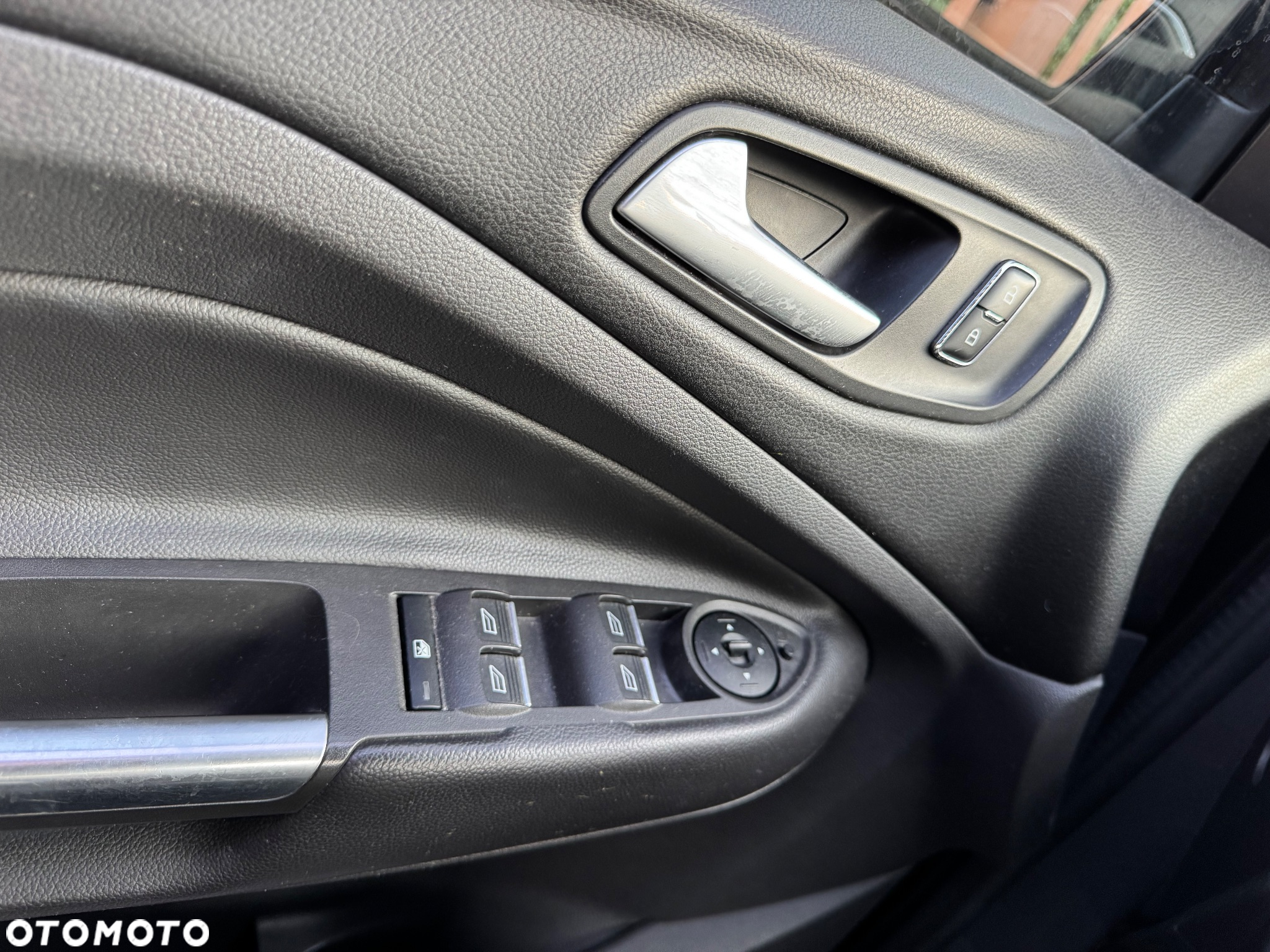 Ford Kuga 1.5 EcoBoost 4WD Titanium - 14