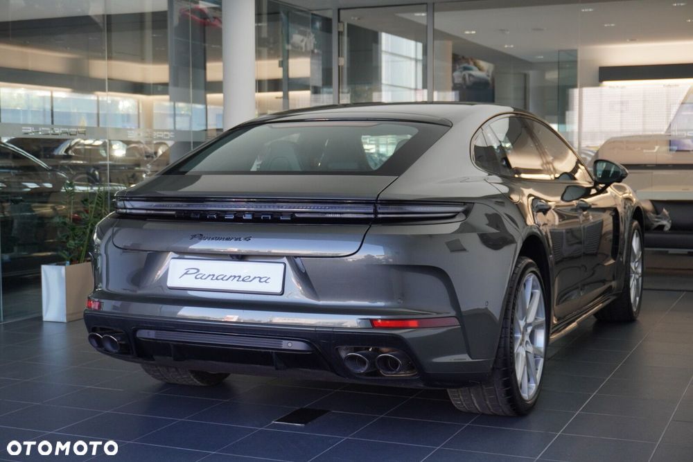 Porsche Panamera - 8