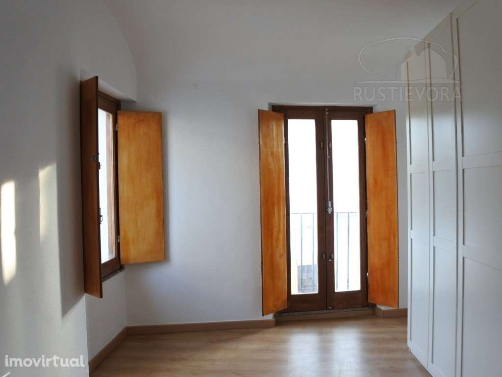 Moradia T2 | Centro Histórico | Cozinha equipada - Grande imagem: 5/35