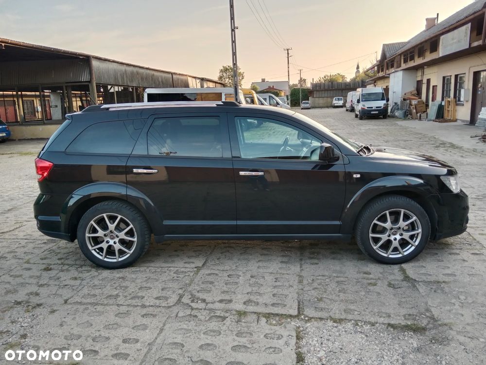 Fiat Freemont 2.0 Multijet 16V DPF Automatik Allrad Lounge - 19