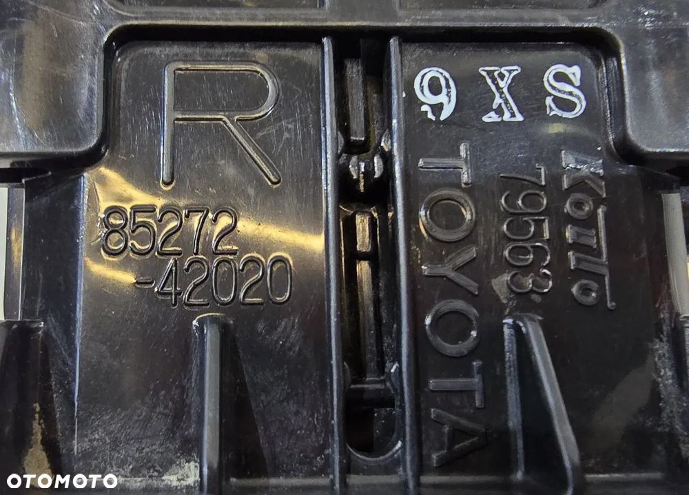 spryskiwacz reflektora lampy prawy toyota rav4 III 09-12r lift - 4