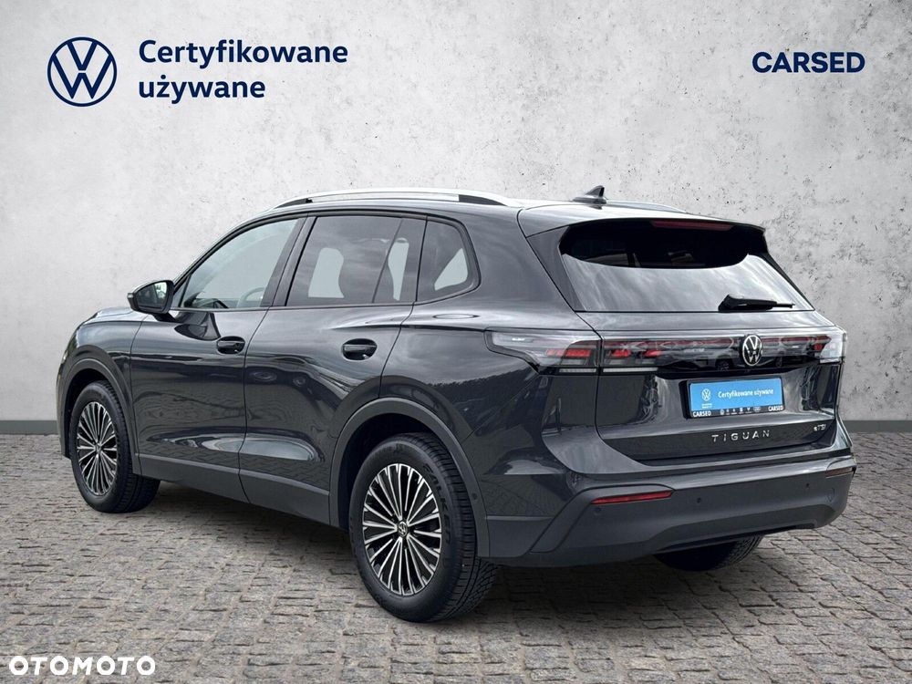 Volkswagen Tiguan - 3