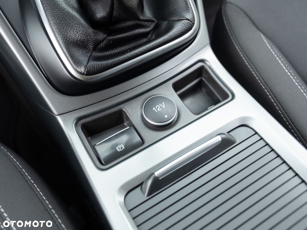 Ford Kuga 1.5 EcoBoost FWD Trend ASS GPF - 36