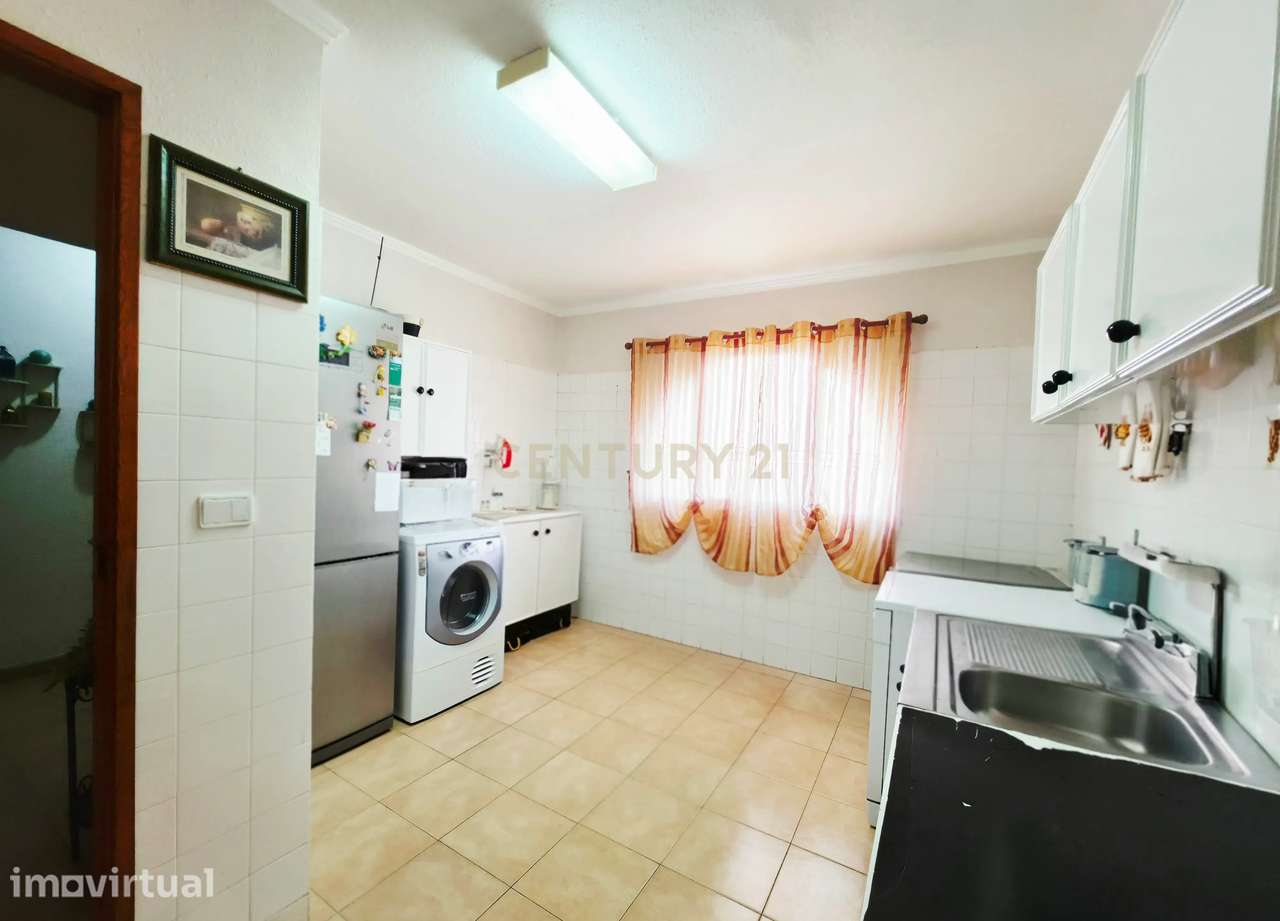 Duplex T2 em Vila Nova de Santo André - Grande imagem: 5/18