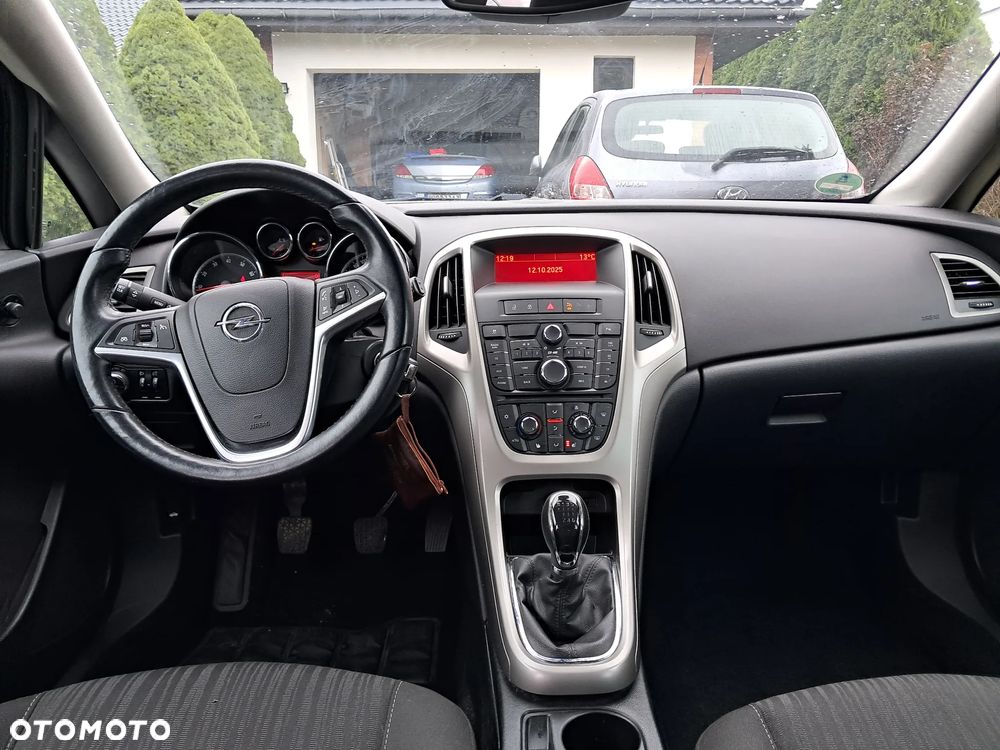 Opel Astra 1.4 Turbo Design Edition - 10