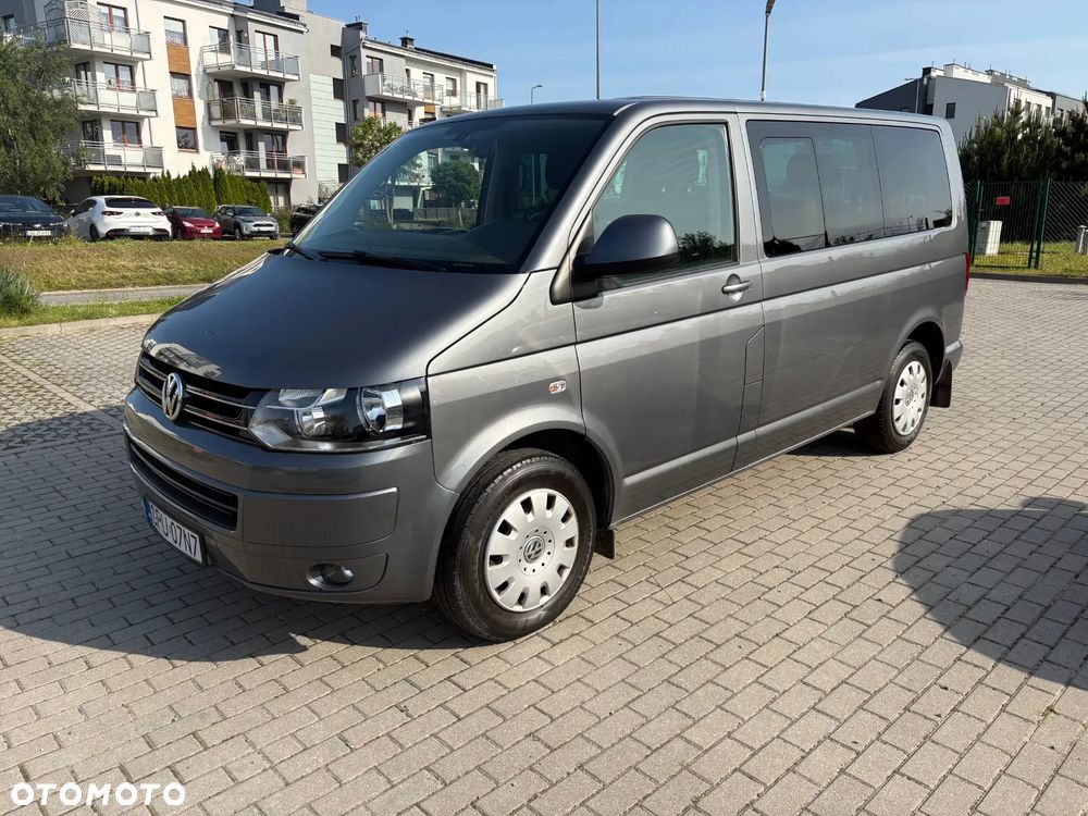 Volkswagen Transporter - 2