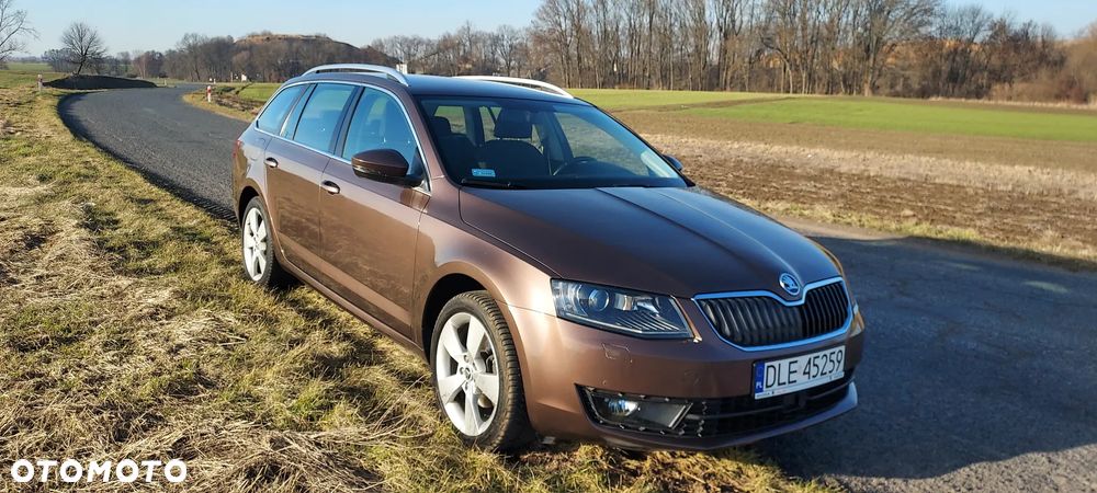Skoda Octavia 2.0 TDI Style - 6