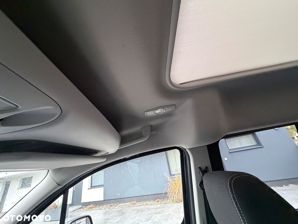 Ford Tourneo Connect 1.6 EcoBoost Titanium - 24