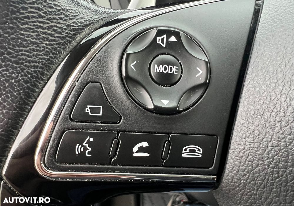 Mitsubishi Outlander - 15