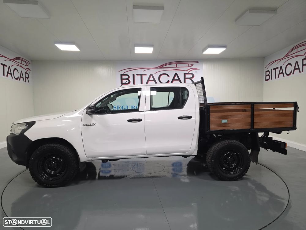 Toyota HILUX 2.4 D-4D 4WD CD CH - 9